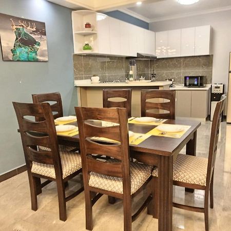 Stayrest Safari Tours New 3 Bedroom Apartments In Kilimani Nairobi With Rooftop Pool Zewnętrze zdjęcie