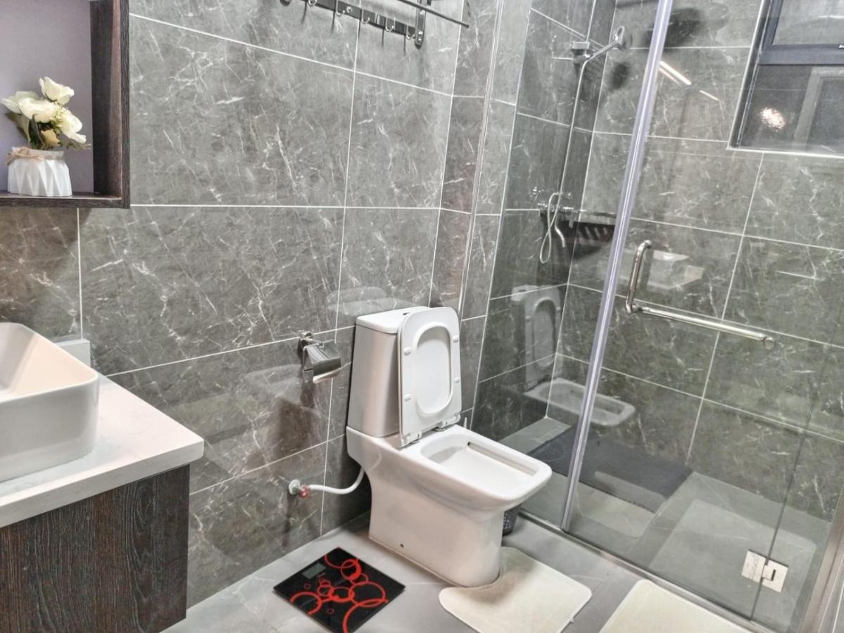 Stayrest Safari Tours New 3 Bedroom Apartments In Kilimani Nairobi With Rooftop Pool Zewnętrze zdjęcie