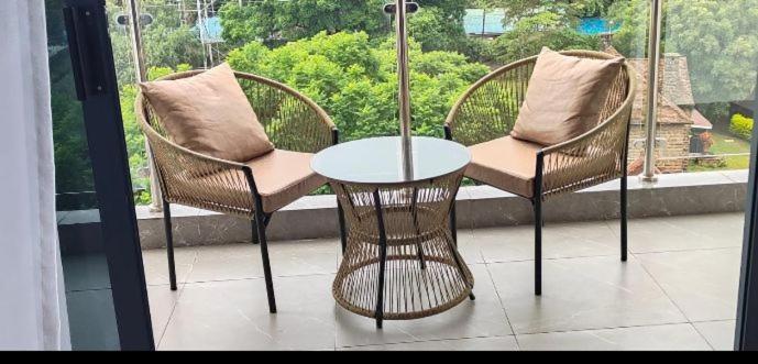 Stayrest Safari Tours New 3 Bedroom Apartments In Kilimani Nairobi With Rooftop Pool Zewnętrze zdjęcie